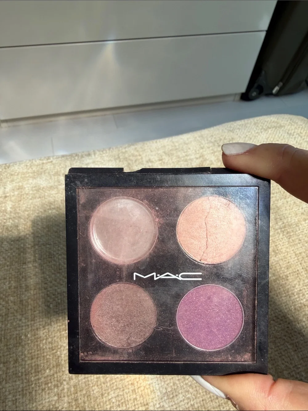 MAC Cosmetics Plum & Mauve Eyeshadow Quartet with Single Berry Shadow